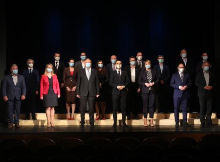 VLADA NA OBISKU V CERKNICI 052 FOTO LJUBO VUKELIČ